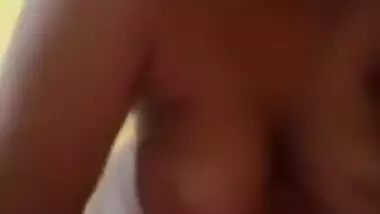 Super Horny Desi Bhabi Masturbating With Dirty Hindi Talk & Galiya