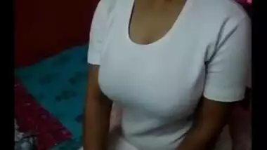 Hawt Bhabhi affair with her Juvenile Devar