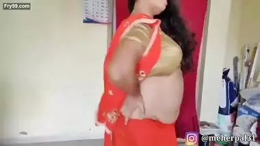 Desi fatty aunty hot dance