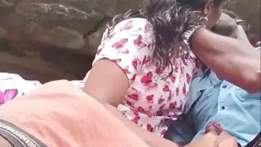 Mallu girl boob suck by lover while she gave handjob