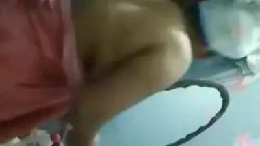 Sexy MMS Of Desi Wife Wearing Clothes