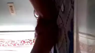 Indian Hoy Young Sexy Punjabi girl Ramanpreet fingering pussy hot video footage - Wowmoyback