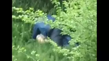 Outdoor sex of escaped pair in park