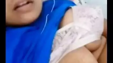 Desi Horny Aunty On Video Call