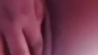 Horny Bihari girl Soni fingering her juicy pussy