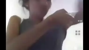 Cute Lankan Girl Showing Boobs and pussy part 2