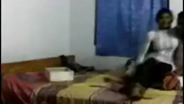 Sexy Cochin college girl giving horny...