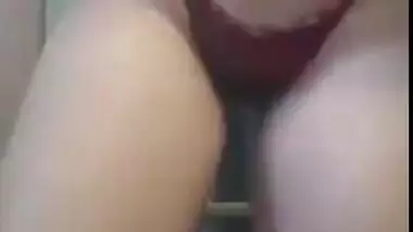 Sexy Desi Girl Fingering Part 1