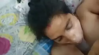 Desi Sexy Bhabhi Awesome Blowjob