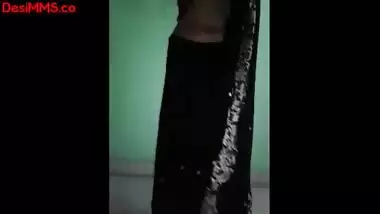 Hot Aunty Stripping Saree And Masturbating