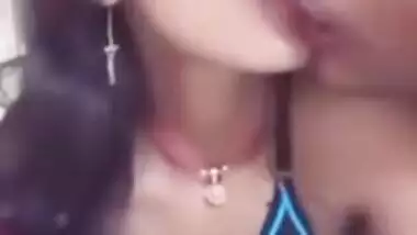 Newly-married Indian couple live cam sex show