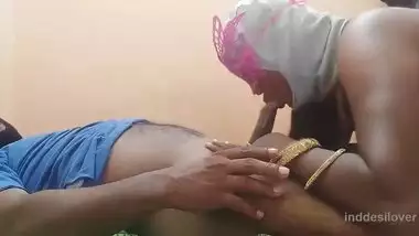 Real MMS video of Desi woman sucking and riding lover's XXX dick