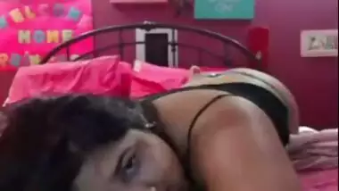 Neena Parmar Live Cam Show - Movies. video3porn3