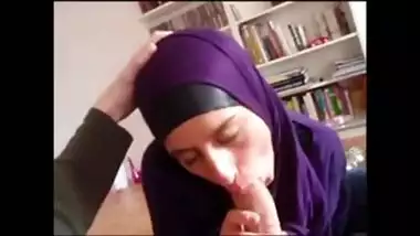 Arab whore in the mouth member at home sperm hijab