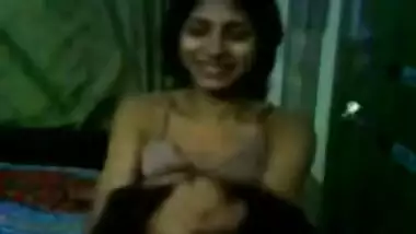 Amateur Desi slut with BF.