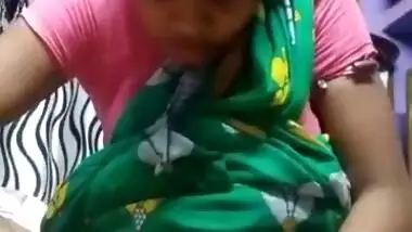 Desi Village Randi In Saree Exposing Thick Pussy