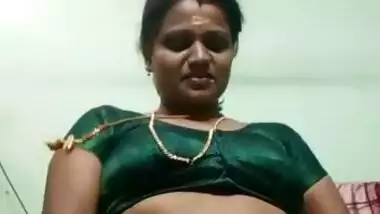 desi aunty hot show 1