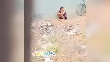 Karnataka Aunty Pissing Caught In Indian Hidden Cam