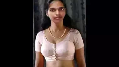 Aunty Hot Boob Show