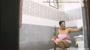 Indian Bhabhi Amrita Taking Shower