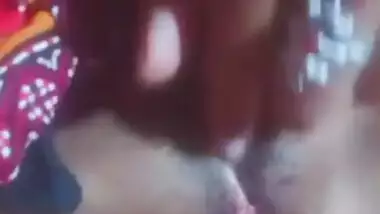Cute village desi girl fingering pussy viral show