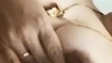 Desi aunty fingering pussy selfie cam video