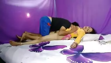 Lascivious pair homemade Indian porn clip
