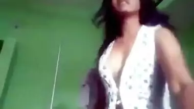 Delhi College Girl Giving Nude video Call