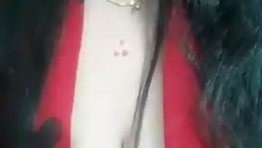 Desi hot girl showing her boobs-2