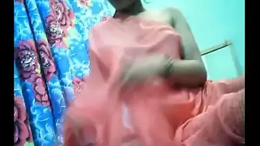 Desi porn video of young big boobs teen girl Geet