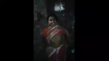 village aunty home sex video of desi housewife fucking secretly.