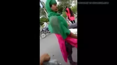 Indian Woman Big Boobs On Street - Hidden Cam