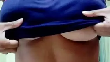 Indian GF showing her sexy big boobs on cam