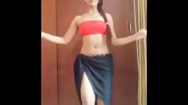 sexy thundrous thigh babe dancing