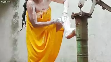 Hot Sexy Riya Ki Nahane Ki Video