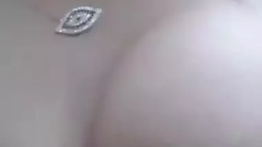 Sexy Pakistani Girl Sucking Own Boobs