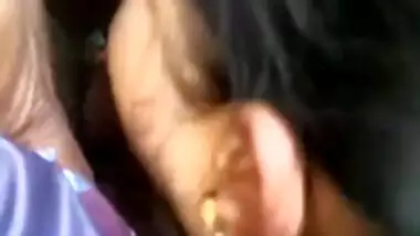 indian girl BJ in car hindi