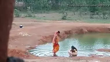 Indian village ladies cleaning pussy and ass