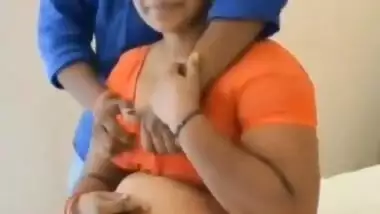 Mallu Aunty Boob Pressed