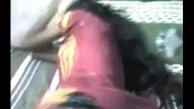 Indian sex videos of slim figure village bhabhi with gas delivery man