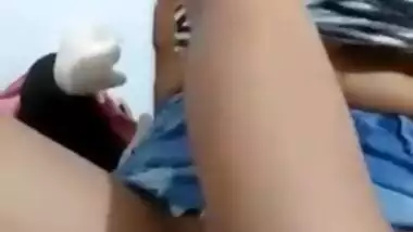 Indian wears no panties so she doesn't need to take them off to masturbate