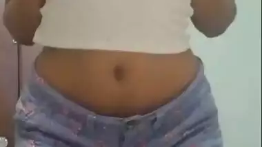 Desi cute girl fingering pussy selfie cam video-2