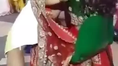 Desi Bride gets a Spcl Surprise