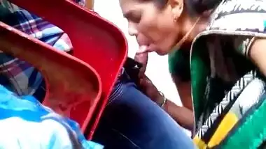 Desi aunty in saree giving blowjob to devar hidden cam