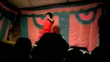 Desi Bhabhi Dances Nude on Stage in Public