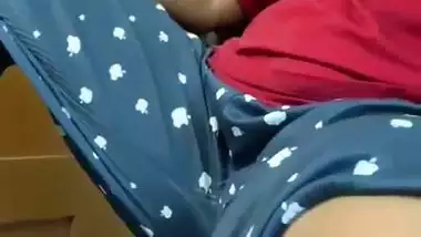 South Indian lady enjoys a big Indian black dick