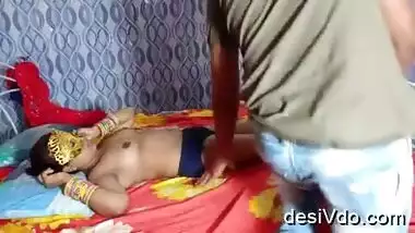 cute sudha aunty stripes salwar gets massage & fucked