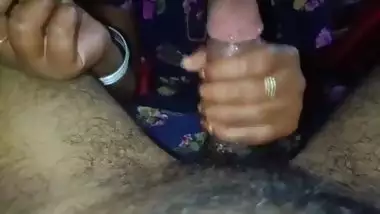 Indian Tamil aunty giving best blowjob with honey