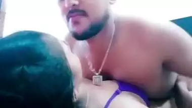 Young fucking Indian lovers selfie clip MMS