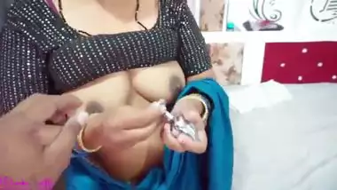 Best devar BHABHI SEX in HINDI- Ravina Bhabhi Loves BUTT PLUG and hard fucked by her devar